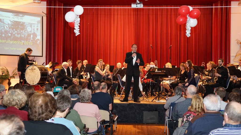 emmjaaruitvoering2019dsc02010.jpg