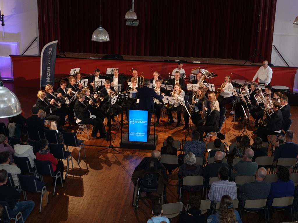 januari2023nieuwjaarsconcertemmenmozartdsc47889.jpg